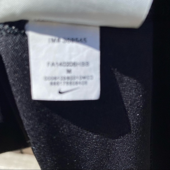 Nike Dri-Fit Football Short Sleeve Shirt - Picture 6 of 7